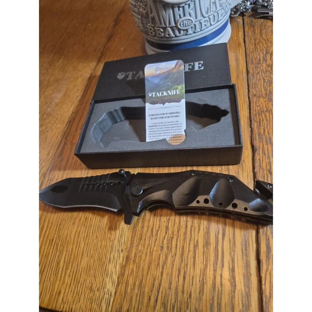 Tack Knife
